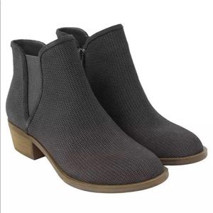 Kensie Gerona Dark Grey Short Ankle Boot